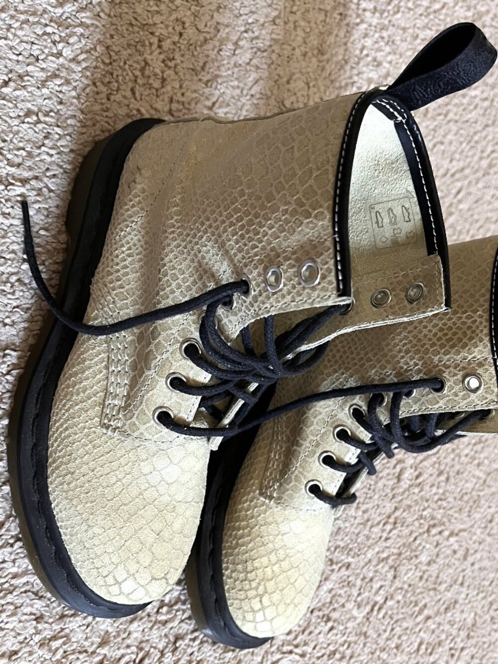 Dr Martens Snake Eye Boot